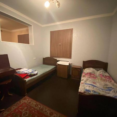 Hero Hostel Yerevan Ngoại thất bức ảnh