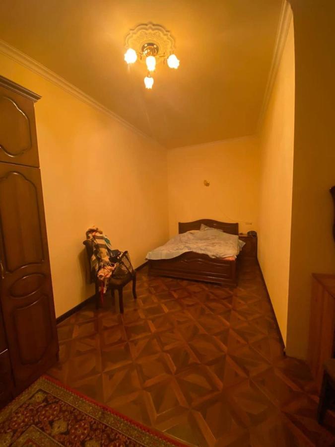 Hero Hostel Yerevan Ngoại thất bức ảnh